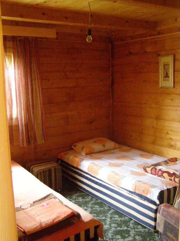 Guesthouse Kuzmanovic กูซา ห้อง รูปภาพ