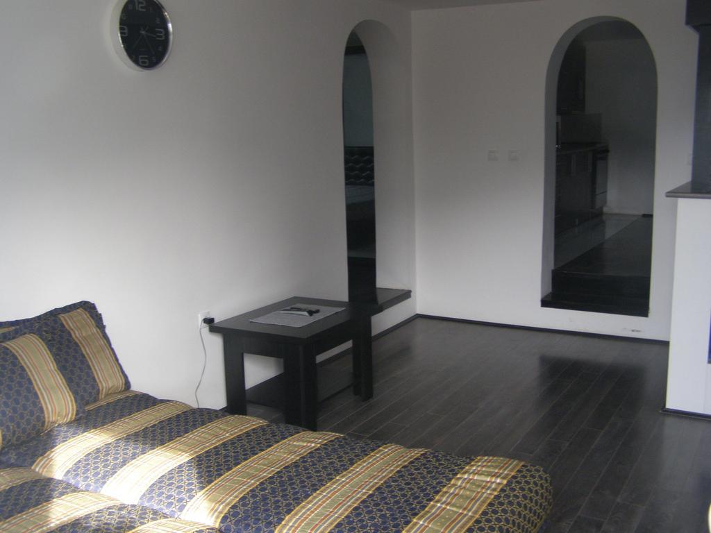 Guesthouse Kuzmanovic กูซา ห้อง รูปภาพ