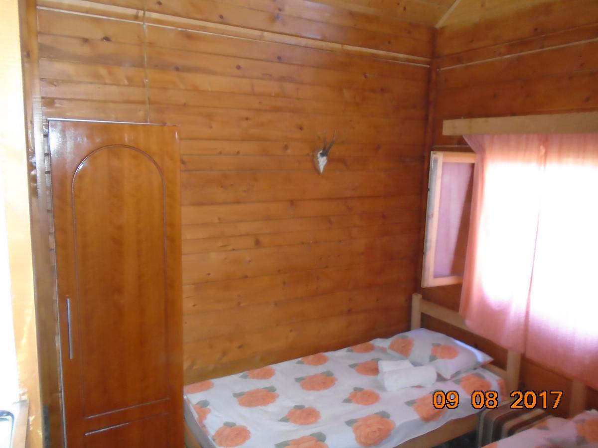 Guesthouse Kuzmanovic กูซา ภายนอก รูปภาพ